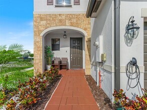 11129 W 33rd Ct in Hialeah, FL - Building Photo - Building Photo