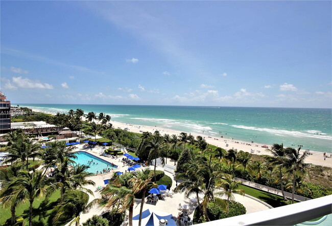 5151 Collins Ave in Miami, FL - Foto de edificio - Building Photo