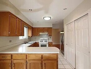 1715 Borman Pl in Downers Grove, IL - Building Photo - Building Photo