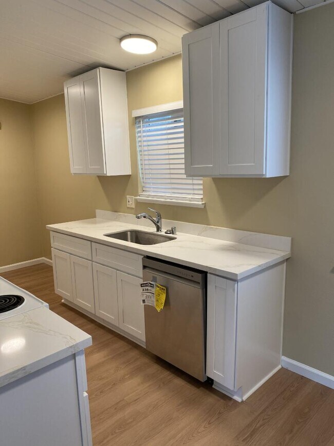 1500 S White Rd in San Jose, CA - Building Photo - Building Photo