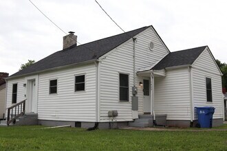 1409 Grant St in Alcoa, TN - Foto de edificio - Building Photo
