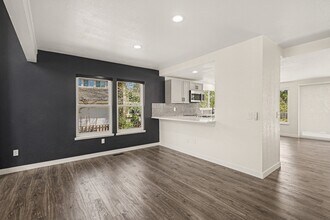 6378 S Emporia Cir in Englewood, CO - Building Photo - Building Photo