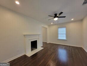 1160 Mayland Cir SW in Atlanta, GA - Building Photo - Building Photo