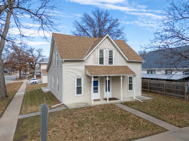 6606 Ballard Ave in Lincoln, NE - Foto de edificio - Building Photo