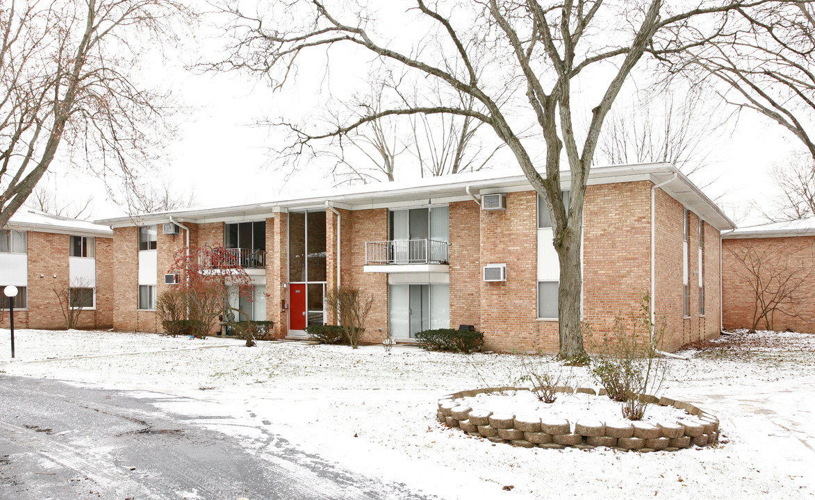 River House in Ann Arbor, MI - Building Photo