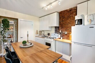 302 K St in Boston, MA - Building Photo - Building Photo