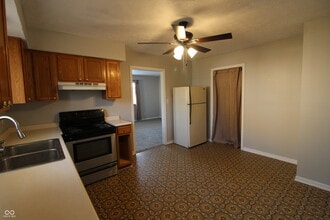 304 S Mill St in Plainfield, IN - Building Photo - Building Photo