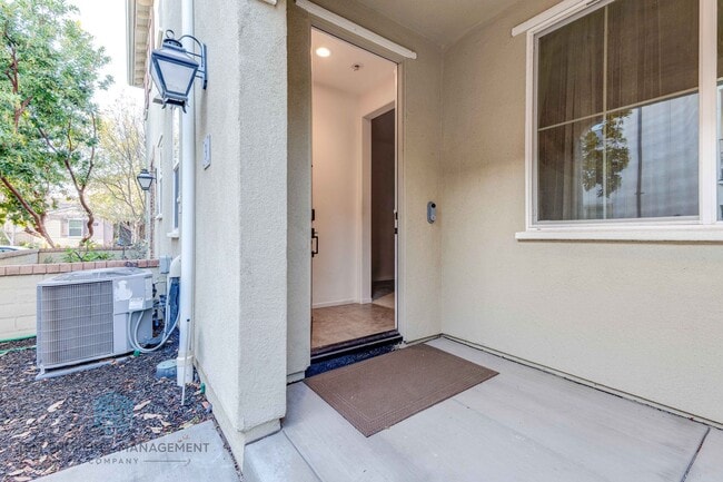 3250 E Yountville Dr in Ontario, CA - Building Photo - Building Photo