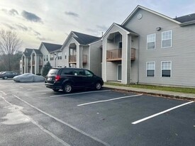 30 Revere Dr in Middletown, NY - Building Photo