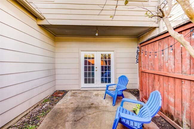 940 Wycliffe Dr in Houston, TX - Building Photo - Building Photo