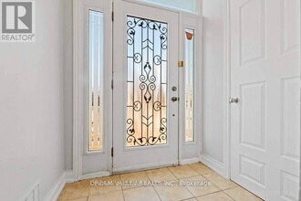 1501 Danforth Rd in Toronto, ON - Building Photo - Building Photo