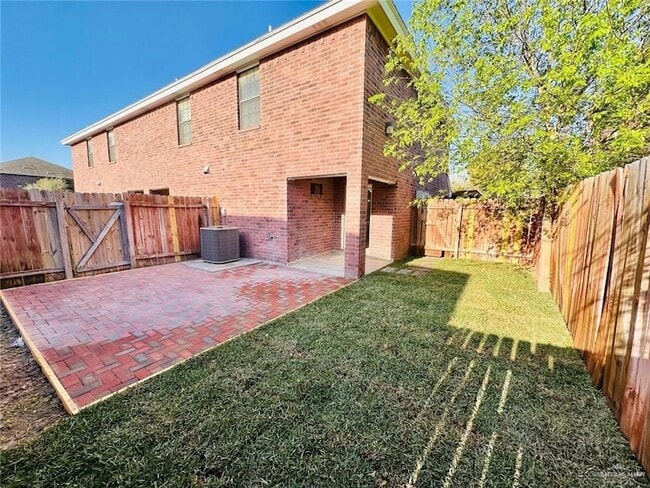 213 S 49th St in McAllen, TX - Building Photo - Building Photo
