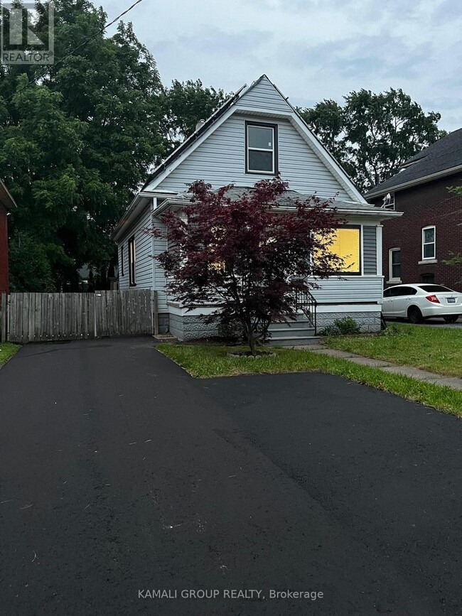 property at 4554 Third Ave