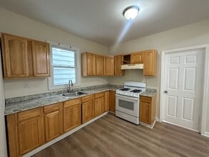 532 Livingston St in Elizabeth, NJ - Building Photo - Building Photo