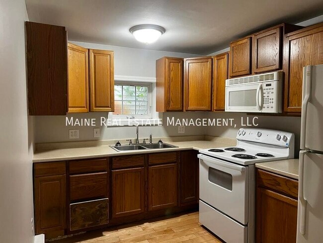 14 3rd St in Bangor, ME - Building Photo - Building Photo