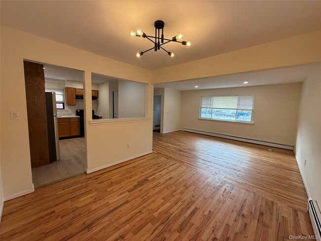 619 E Park Ave in Long Beach, NY - Building Photo - Building Photo