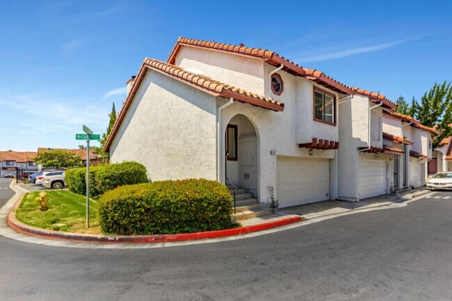 35617 McCarty Common in Fremont, CA - Building Photo - Building Photo