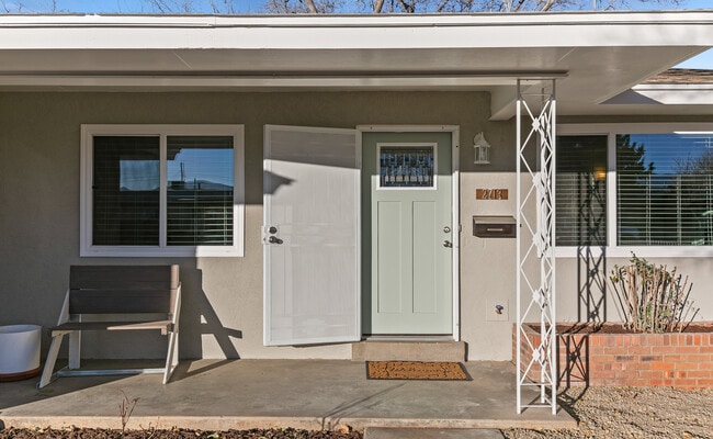 2713 Mesilla St NE in Albuquerque, NM - Building Photo - Building Photo