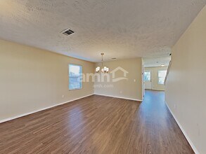1327 Bundy Dr in Smyrna, TN - Building Photo - Building Photo
