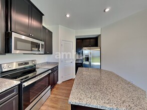 5324 Cairo Ct in Denver, NC - Foto de edificio - Building Photo