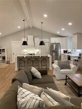 920 Jones Rd in Roswell, GA - Building Photo - Building Photo