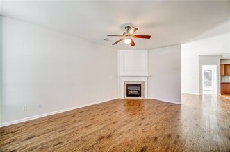 374 St Claire Dr in Alpharetta, GA - Building Photo - Building Photo