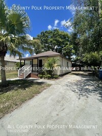 69 Cedar St in Haines City, FL - Foto de edificio - Building Photo