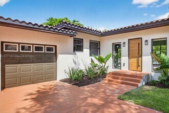 635 Bird Rd in Coral Gables, FL - Building Photo - Building Photo