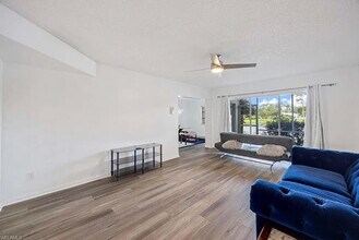 209 Bobolink Way in Naples, FL - Building Photo - Building Photo