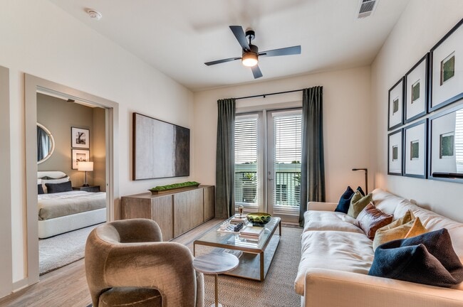 Jefferson Ridglea Village in Fort Worth, TX - Building Photo - Building Photo