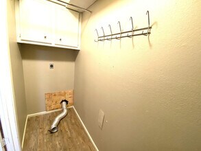 9818 Jordan Ave in Lubbock, TX - Building Photo - Building Photo