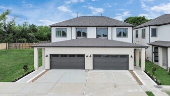 4338 Avron Dr in Stafford, TX - Building Photo