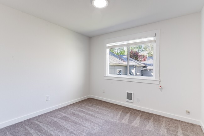 906 N 101st St in Seattle, WA - Building Photo - Building Photo