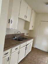 3640 W 102nd St in Inglewood, CA - Building Photo - Building Photo