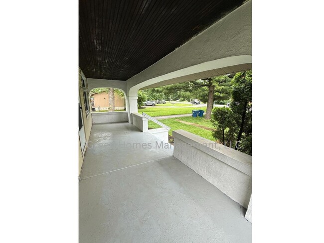 11722 Larimore Rd in St. Louis, MO - Building Photo - Building Photo