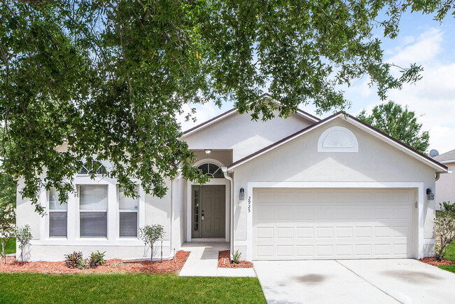 2925 White Magnolia Loop