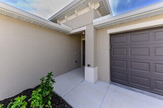 23251 Quasar Blvd in Port Charlotte, FL - Building Photo - Building Photo
