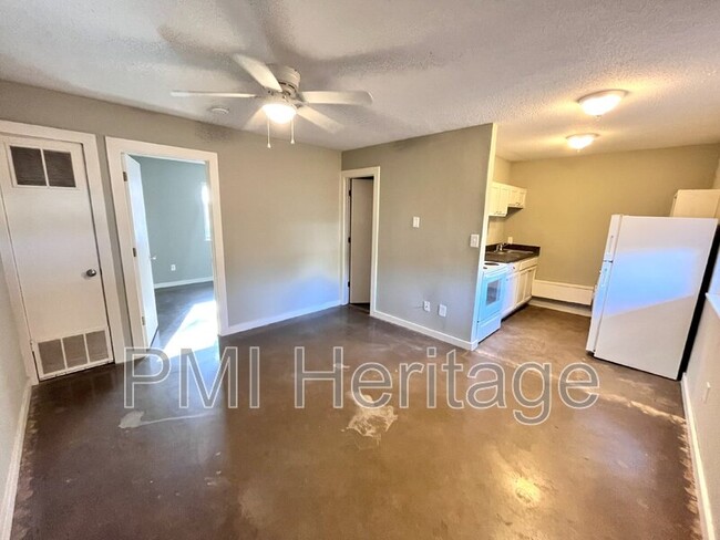 15 M.L.K. Jr Blvd in Fayetteville, AR - Building Photo - Building Photo