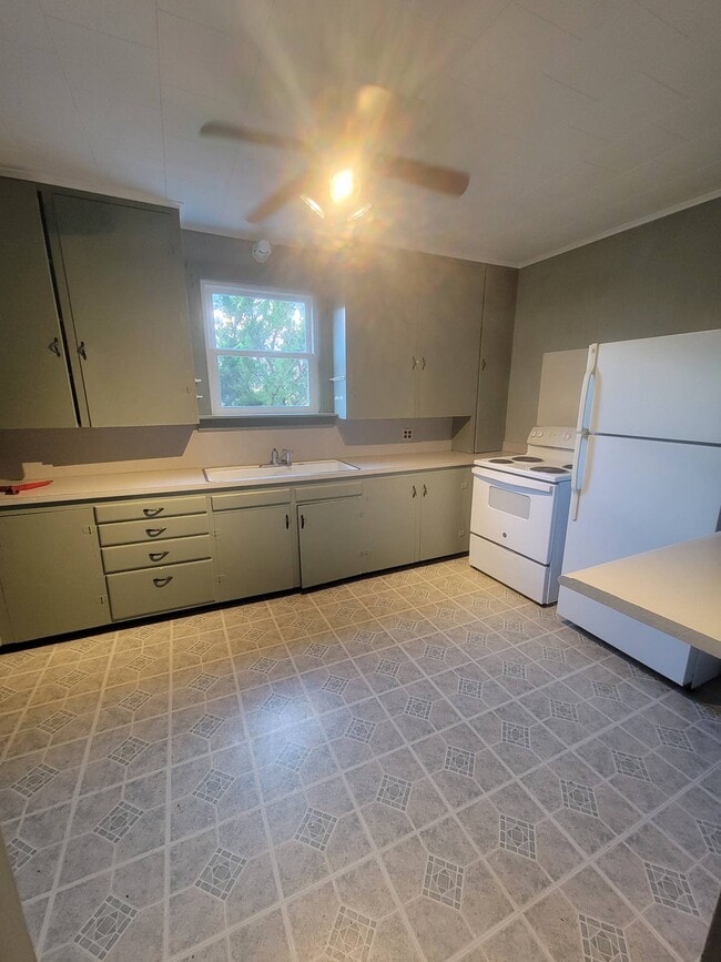 9218 Andersontown Rd in Denton, MD - Building Photo - Building Photo