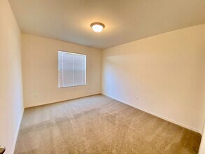 Next to Marysville Getchell High School in Marysville, WA - Building Photo - Building Photo