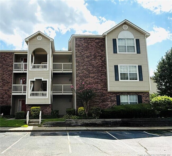 property at 2709 Preston Woods Ln