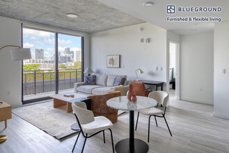 23 NE 17th Ter in Miami, FL - Building Photo - Building Photo