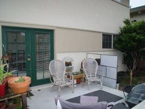 The Beachgate Apartments in Pacific Grove, CA - Building Photo - Building Photo