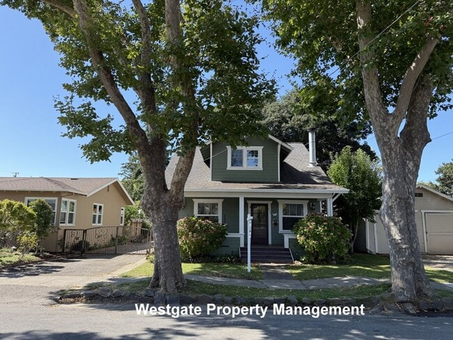 612 4th St in Petaluma, CA - Building Photo - Building Photo