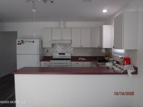 102 Troumaka St in Toms River, NJ - Building Photo - Building Photo