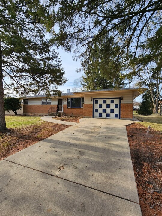4603 Home Ave in McHenry, IL - Building Photo