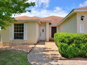 1609 Passion Vine Cove in Pflugerville, TX - Building Photo - Building Photo