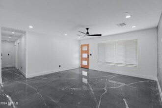 7308 E Granada Rd in Scottsdale, AZ - Building Photo - Building Photo