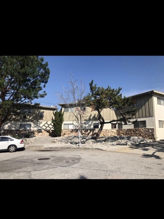 10446 Kailua Ln in Los Angeles, CA - Foto de edificio