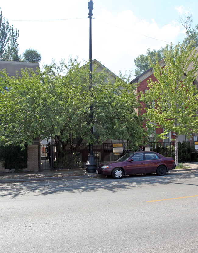 1938 Halsted St in Chicago, IL - Building Photo - Building Photo